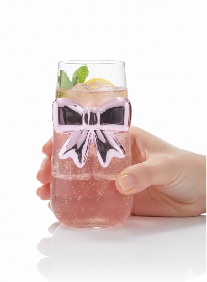 هابي هوم كوب زجاجي شفاف 550 مل مزين بفيونكة وردية أنيقة – كأس عصري فاخر وجمالي لشرب العصائر، النسكافيه، والايس كوفي – تصميم فاخر للاستخدام اليومي والمناسبات الخاصة – مثالي للهدايا والتقديم العصري على طاولة المطبخ والسفرة - Image 3